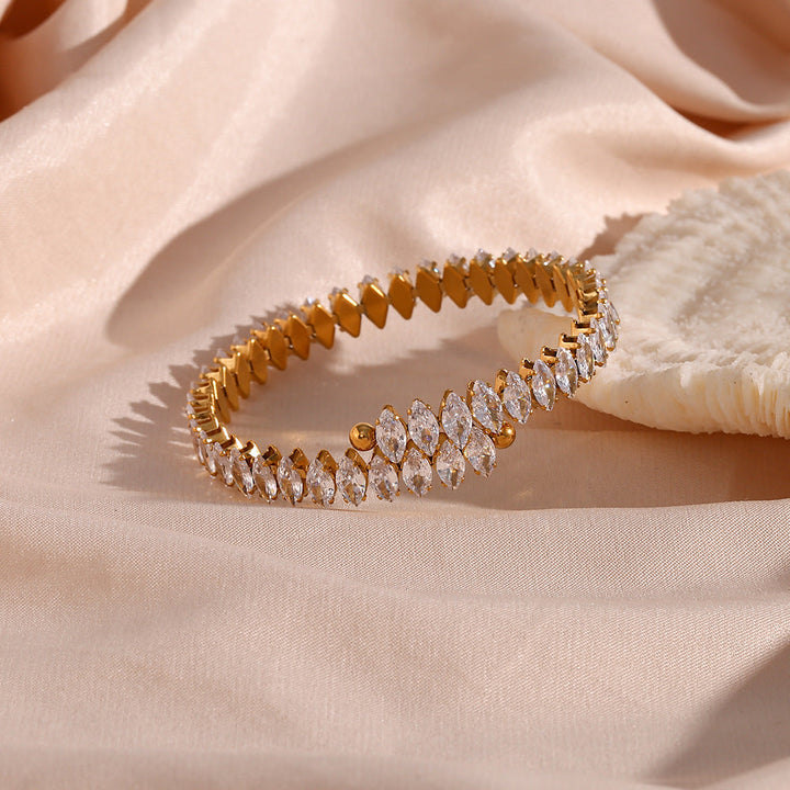 cid:82991703326984