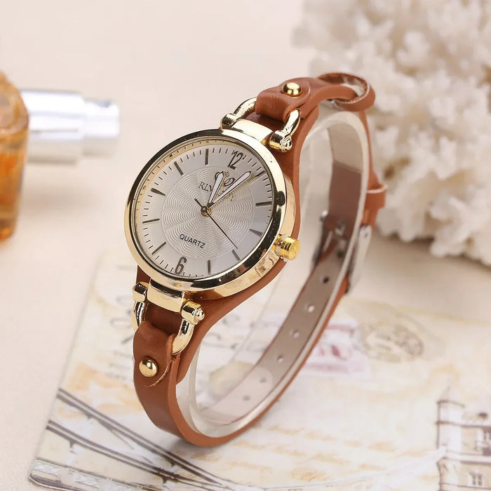 Women's Analogue Quartz Watch with Riveted Strap